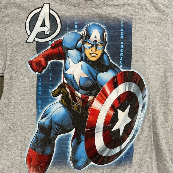 Avengers Captain America Tee Size Large (10/12) - Picture 2 of 3
